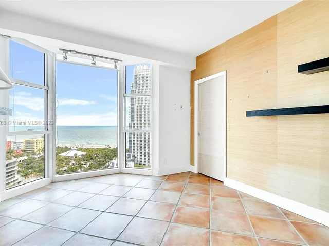 300 S Pointe Dr # 2001, Miami Beach FL 33139