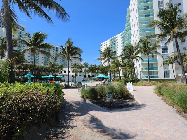3901 S Ocean Dr # 11P, Hollywood FL 33019