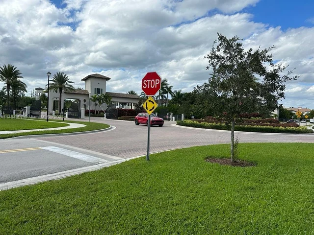 3420 W 92nd Pl, Hialeah FL 33018