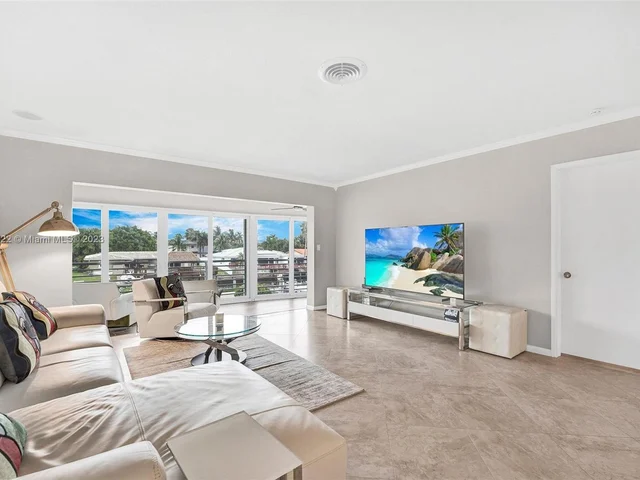 701 NE Harbour Ter # 205, Boca Raton FL 33431