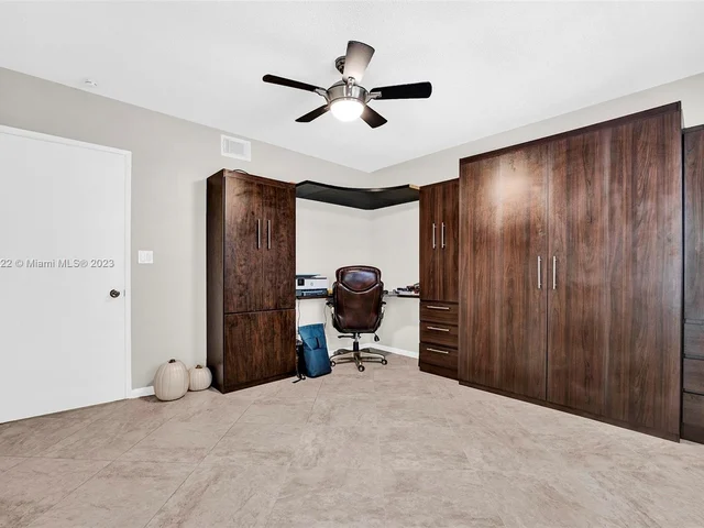 701 NE Harbour Ter # 205, Boca Raton FL 33431