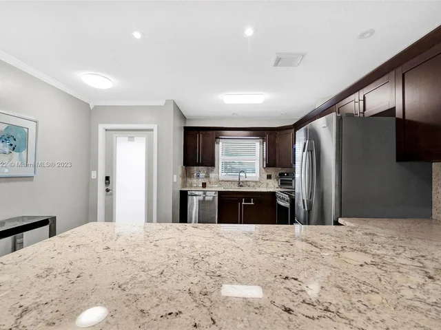 701 NE Harbour Ter # 205, Boca Raton FL 33431