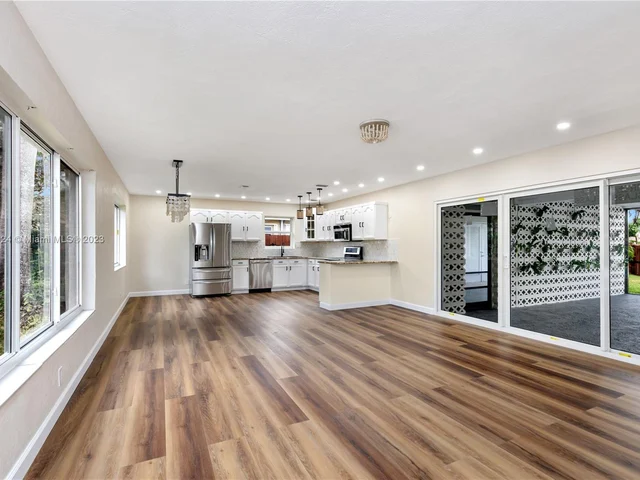 1507 Harding St, Hollywood FL 33020