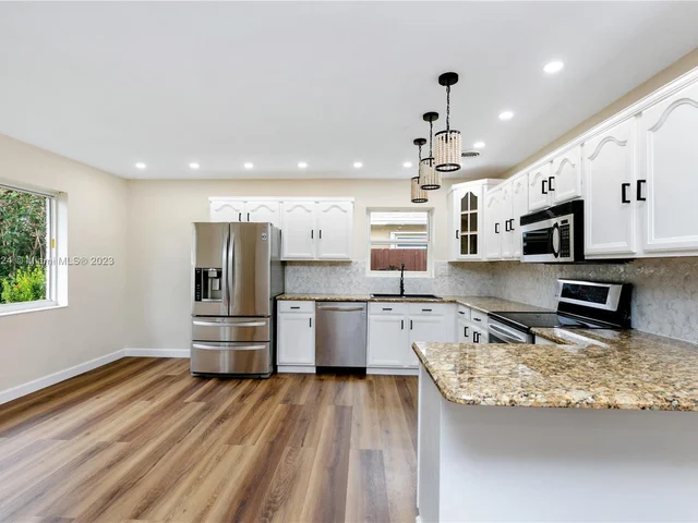 1507 Harding St, Hollywood FL 33020