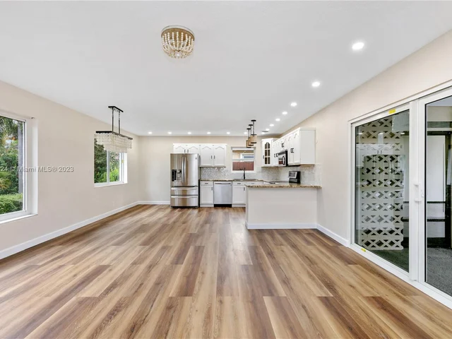 1507 Harding St, Hollywood FL 33020