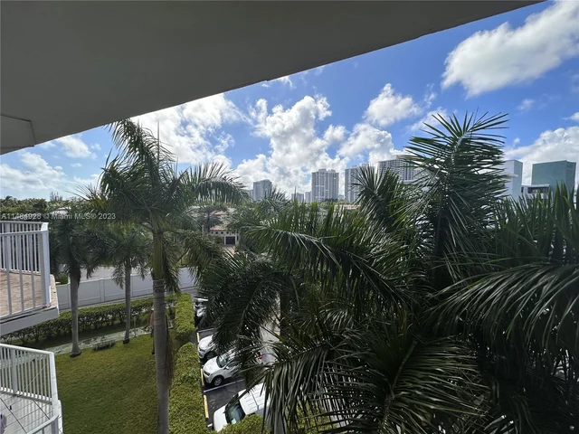 3181 S Ocean Dr # 501, Hallandale Beach FL 33009