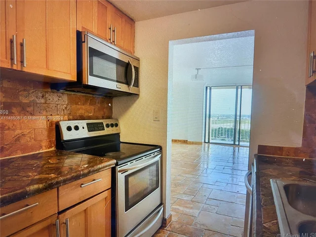 2350 NE 135th St # 1503, North Miami FL 33181