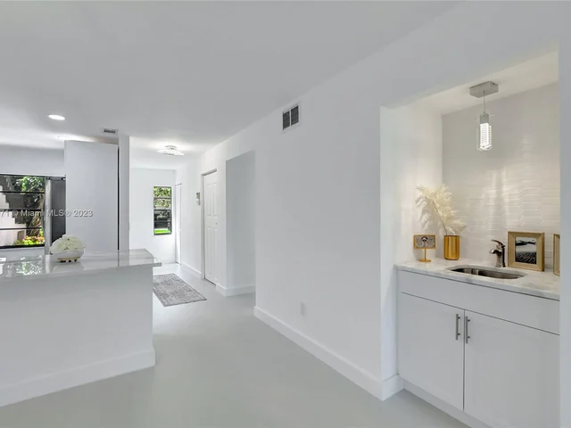 9264 Vista Del Lago, Boca Raton FL 33428