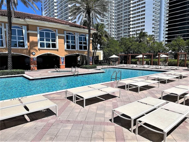 2080 S Ocean Dr # 5, Hallandale Beach FL 33009