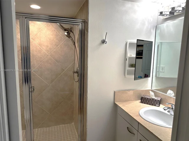 2080 S Ocean Dr # 5, Hallandale Beach FL 33009