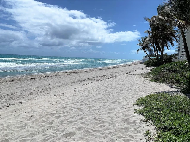2080 S Ocean Dr # 5, Hallandale Beach FL 33009