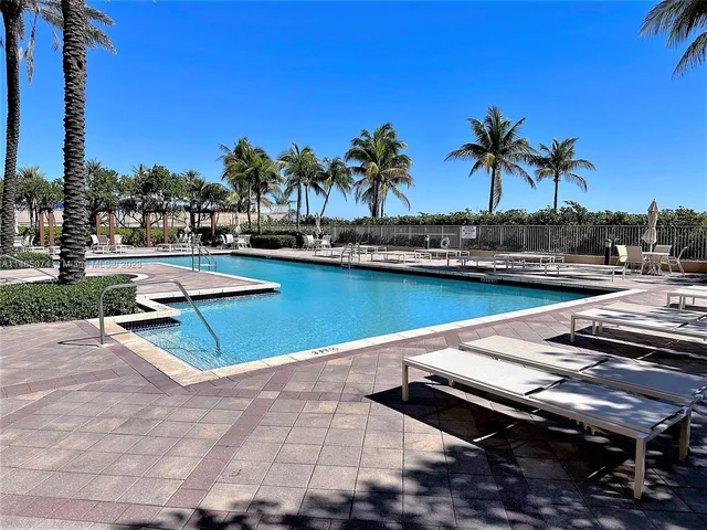 2080 S Ocean Dr # 5, Hallandale Beach FL 33009