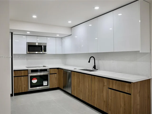 6814 SW 114th Pl # D65, Miami FL 33173