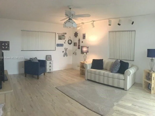 7531 NW 79th Ave # 101, Tamarac FL 33321