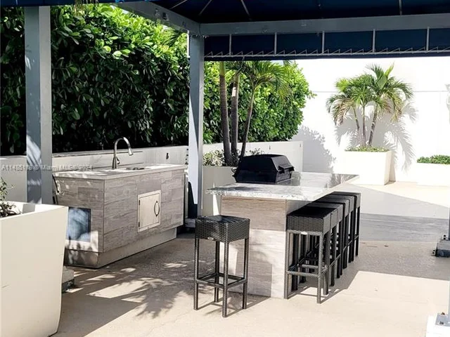 1861 NW S River Dr # 2507, Miami FL 33125