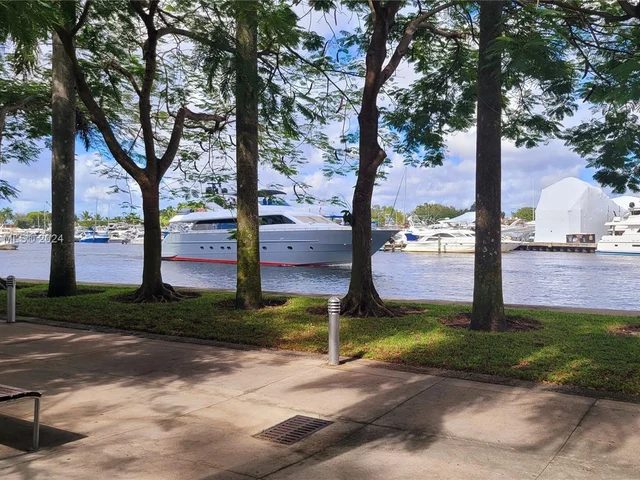 1861 NW S River Dr # 2507, Miami FL 33125