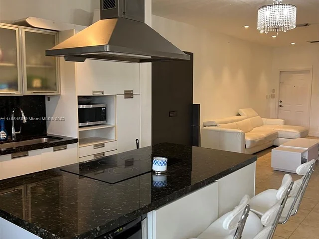 8231 NW 107th Ct # 9, Doral FL 33178