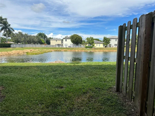 112 SE 28th Ter # 13, Homestead FL 33033