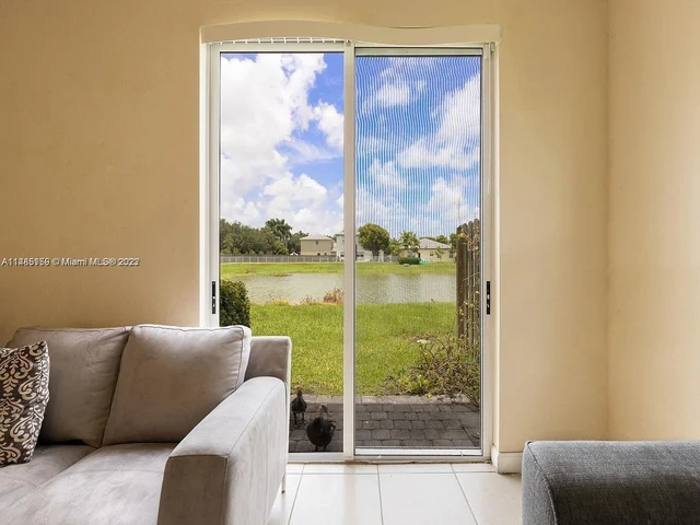 112 SE 28th Ter # 13, Homestead FL 33033