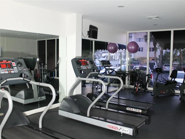 100 Golden Isles Dr # 909, Hallandale Beach FL 33009