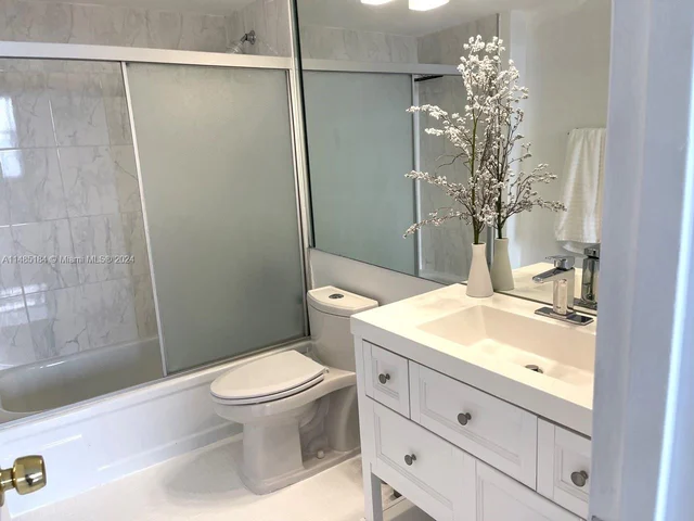 100 Golden Isles Dr # 909, Hallandale Beach FL 33009