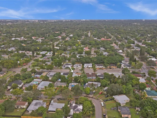 40 NW 125th St, North Miami FL 33168