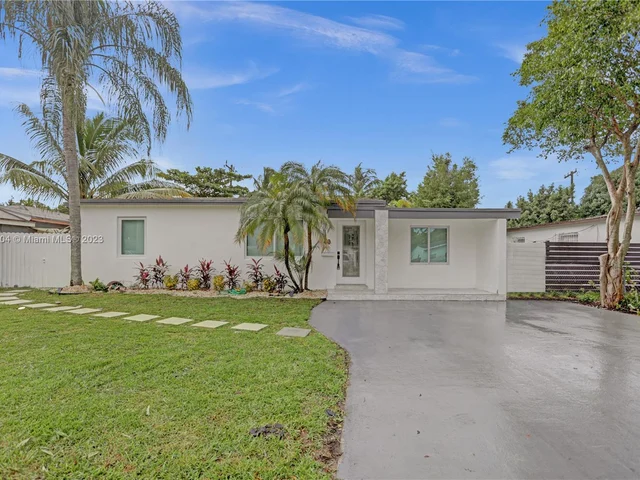 40 NW 125th St, North Miami FL 33168