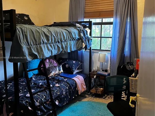 250 SW 68th Ave, Miami FL 33144