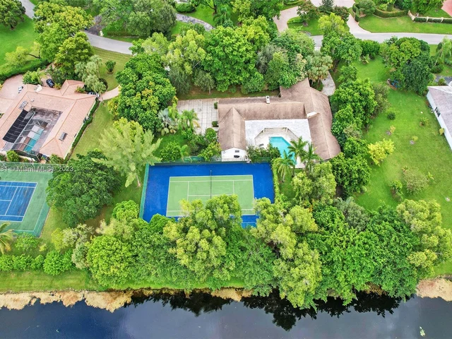 4020 NW 101st Dr, Coral Springs FL 33065