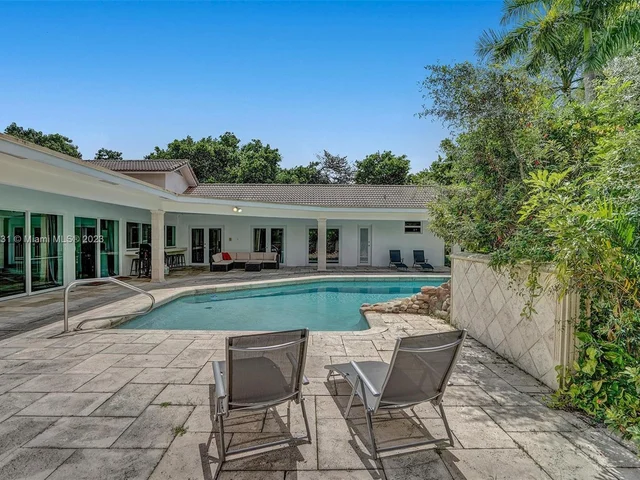 4020 NW 101st Dr, Coral Springs FL 33065