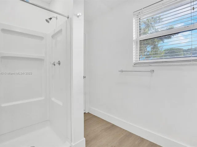 611 SW 11th Dr, Deerfield Beach FL 33441