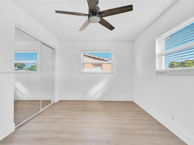 611 SW 11th Dr, Deerfield Beach FL 33441