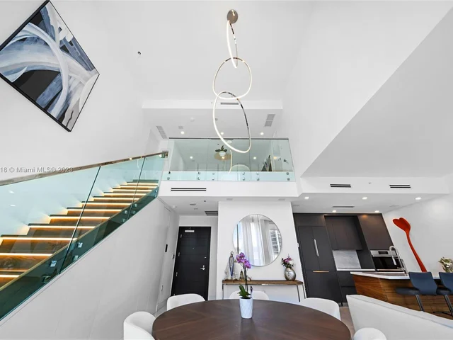 200 Biscayne Boulevard Way # 1406, Miami FL 33131