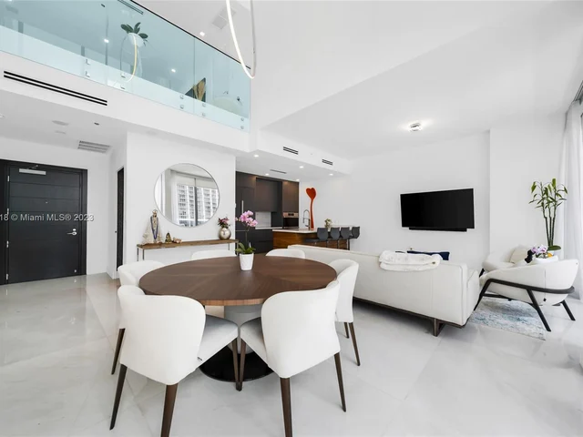 200 Biscayne Boulevard Way # 1406, Miami FL 33131