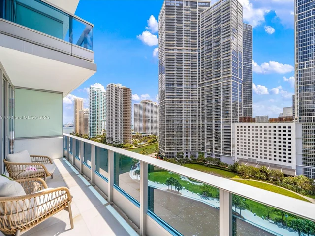 200 Biscayne Boulevard Way # 1406, Miami FL 33131