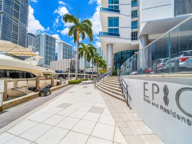 200 Biscayne Boulevard Way # 1406, Miami FL 33131