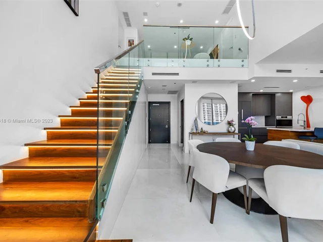 200 Biscayne Boulevard Way # 1406, Miami FL 33131