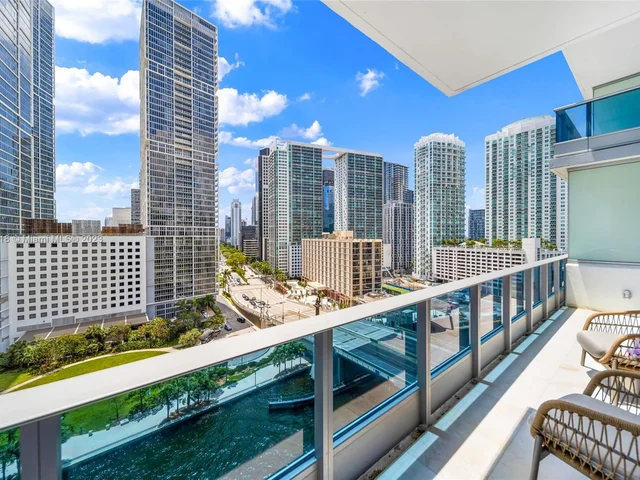 200 Biscayne Boulevard Way # 1406, Miami FL 33131