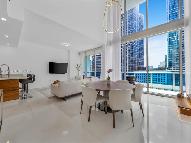 200 Biscayne Boulevard Way # 1406, Miami FL 33131