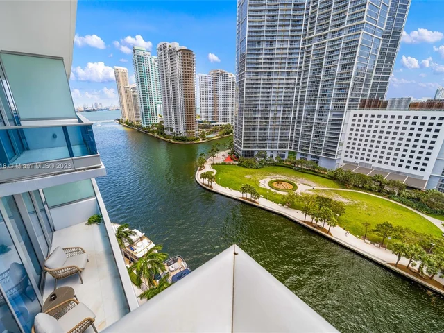 200 Biscayne Boulevard Way # 1406, Miami FL 33131