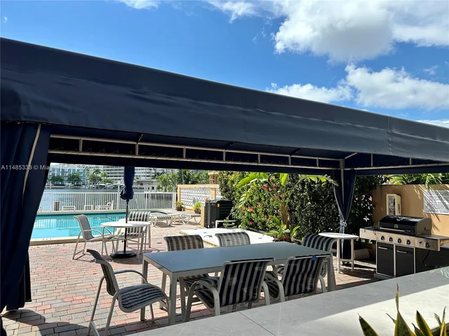 121 Golden Isles Dr # 607, Hallandale Beach FL 33009