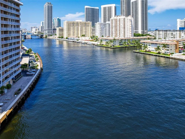 121 Golden Isles Dr # 607, Hallandale Beach FL 33009