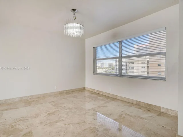 121 Golden Isles Dr # 607, Hallandale Beach FL 33009