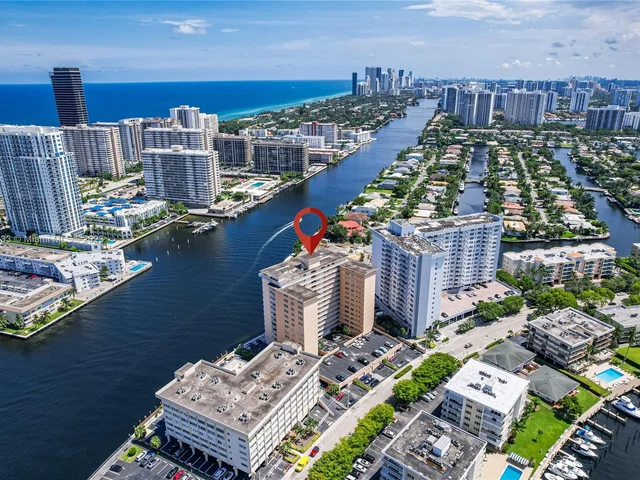 121 Golden Isles Dr # 607, Hallandale Beach FL 33009