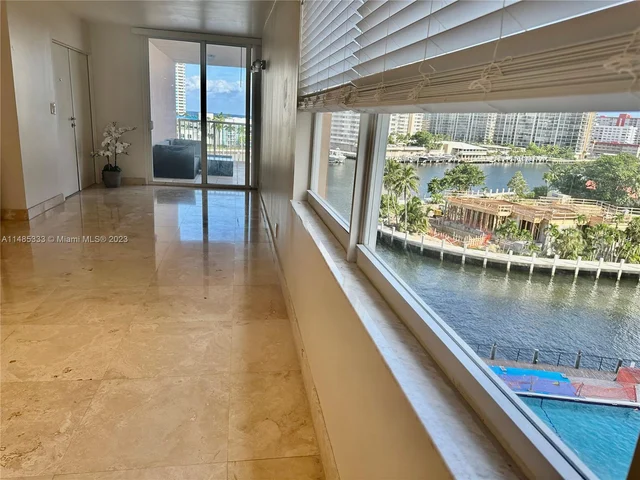 121 Golden Isles Dr # 607, Hallandale Beach FL 33009