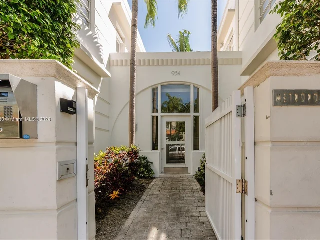 934 16th St # 5, Miami Beach FL 33139