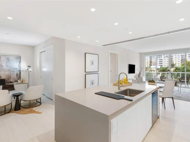 200 SE Mizner Blvd # 406, Boca Raton FL 33432