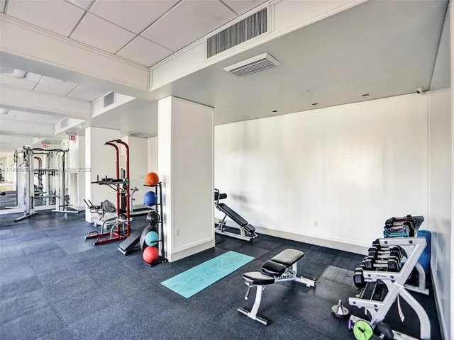 2851 NE 183rd St # 1814E, Aventura FL 33160