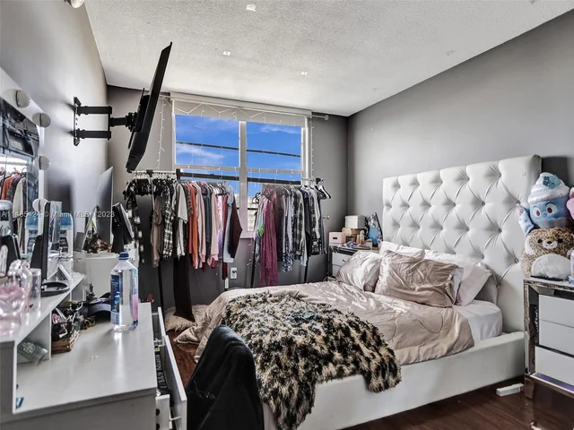 2851 NE 183rd St # 1814E, Aventura FL 33160