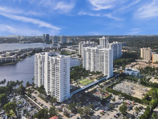 2851 NE 183rd St # 1814E, Aventura FL 33160